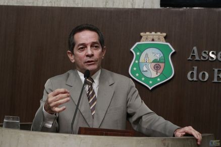 "Tá aí um marido ideal para o Heitor", diz André Figueiredo sobre escolha de Alexandre Pereira