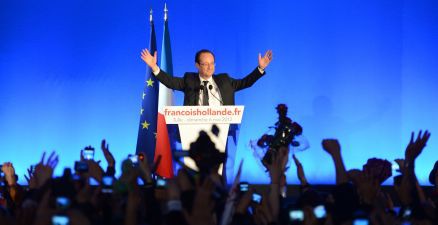 Franceses elegem primeiro presidente socialista em 24 anos