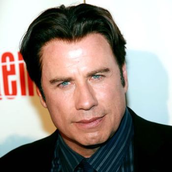 John Travolta teria tido um caso com outro homem, segundo tabloide