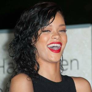 Rihanna fará sete shows em uma semana para lançar seu sétimo álbum
