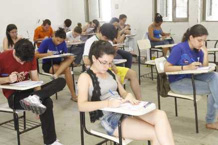 Nota mínima de acesso ao ProUni é aumentada para 450 