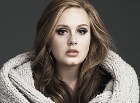 EUA Adele tem o disco mais vendido pelo segundo ano consecutivo