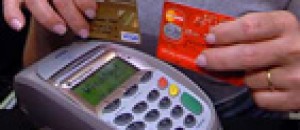 Cresce dívidas com cartão de crédito e empréstimos bancários entre consumidores